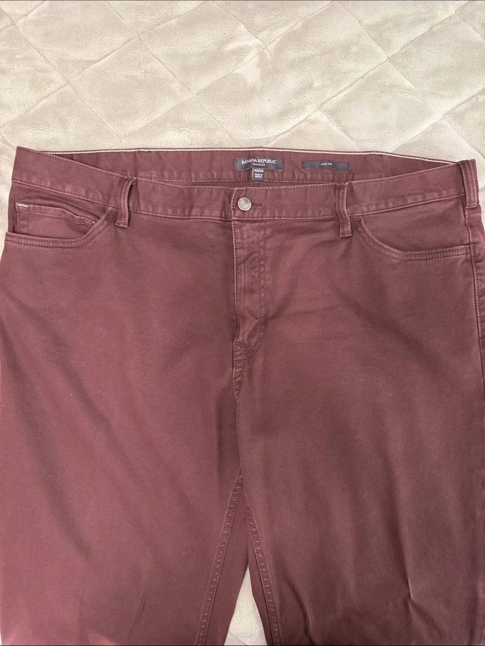 Banana Republic Men's Traveler Chinos - Maroon (42x34, Slim Fit)